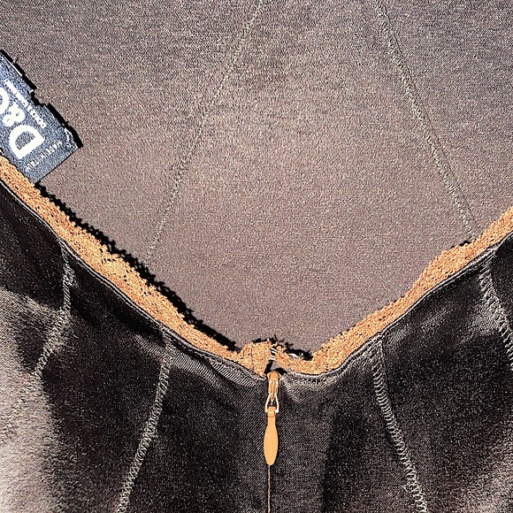 DOLCE & GABBANA (D&G) VINTAGE COCKTAIL DRESS, SIZE 44(10) - Picture 7 of 7